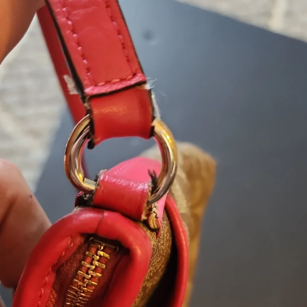 Coach Signature Crossbody‎ Shoulder Bag in Khaki & Pink